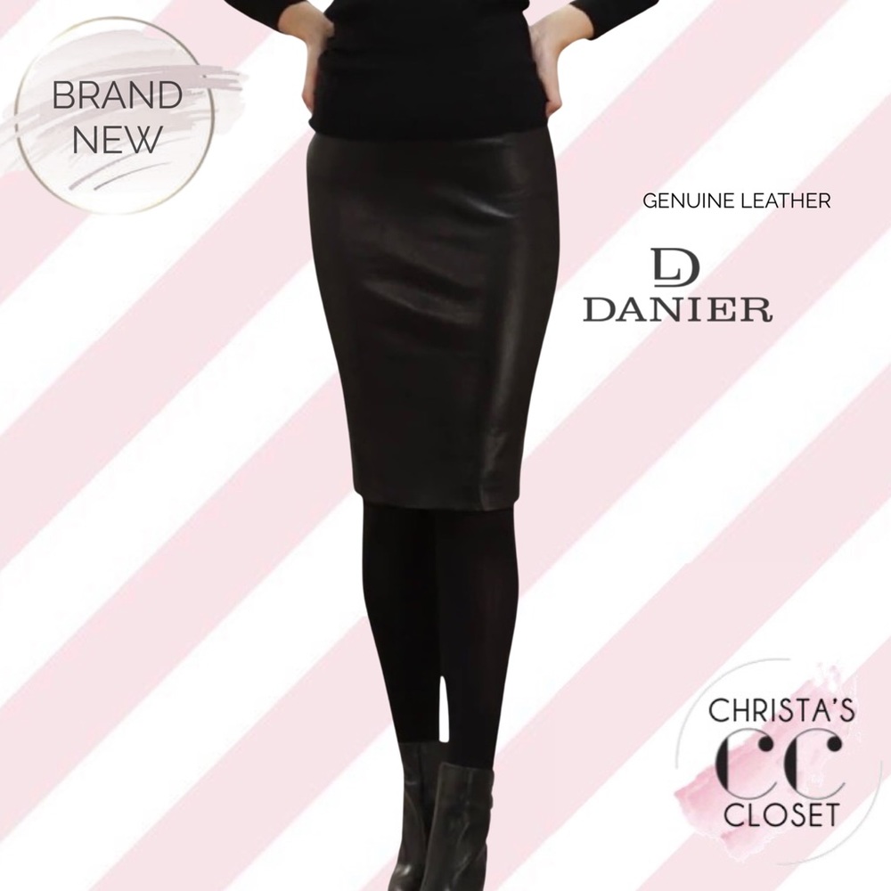 NWT Danier Deanne Stretch Leather Skirt, Black